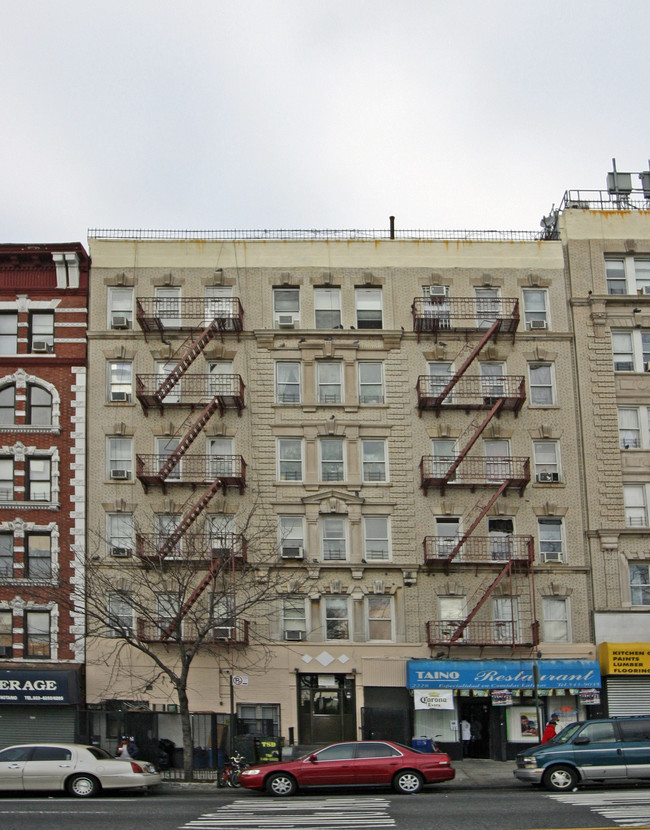 2228-2234 Amsterdam Ave in New York, NY - Building Photo - Building Photo