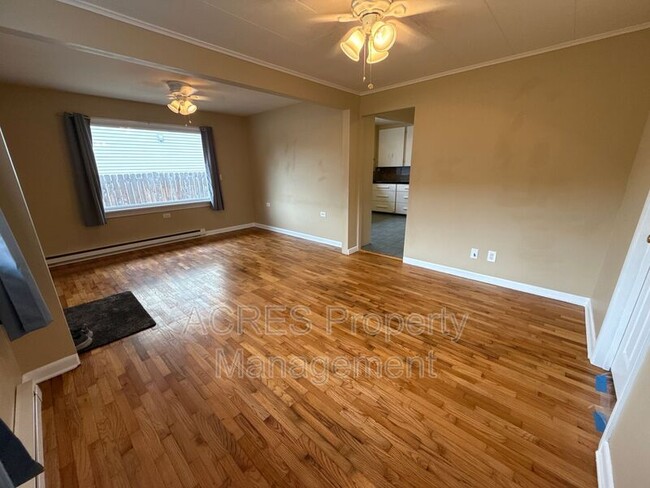8806 3rd Ave S in Seattle, WA - Building Photo - Building Photo