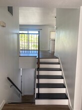 2070 Knolls Dr in Santa Rosa, CA - Building Photo - Building Photo