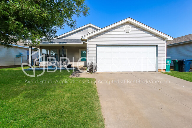 property at 920 Periwinkle Dr