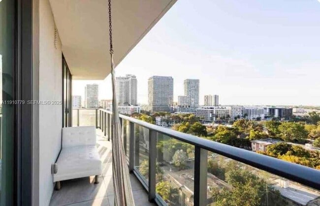 501 NE 31st St, Unit 810 in Miami, FL - Foto de edificio - Building Photo