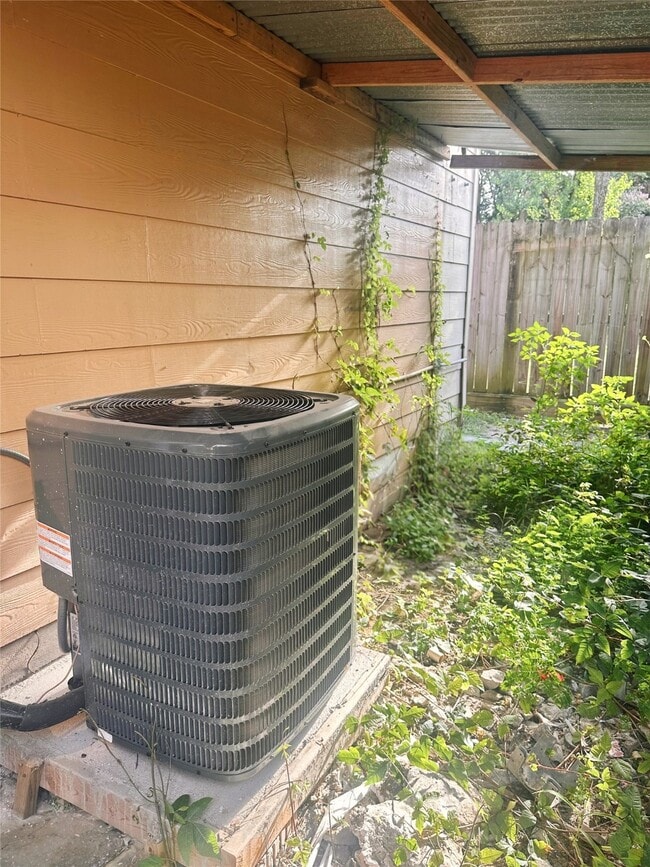 property at 11130 Hanning Ln