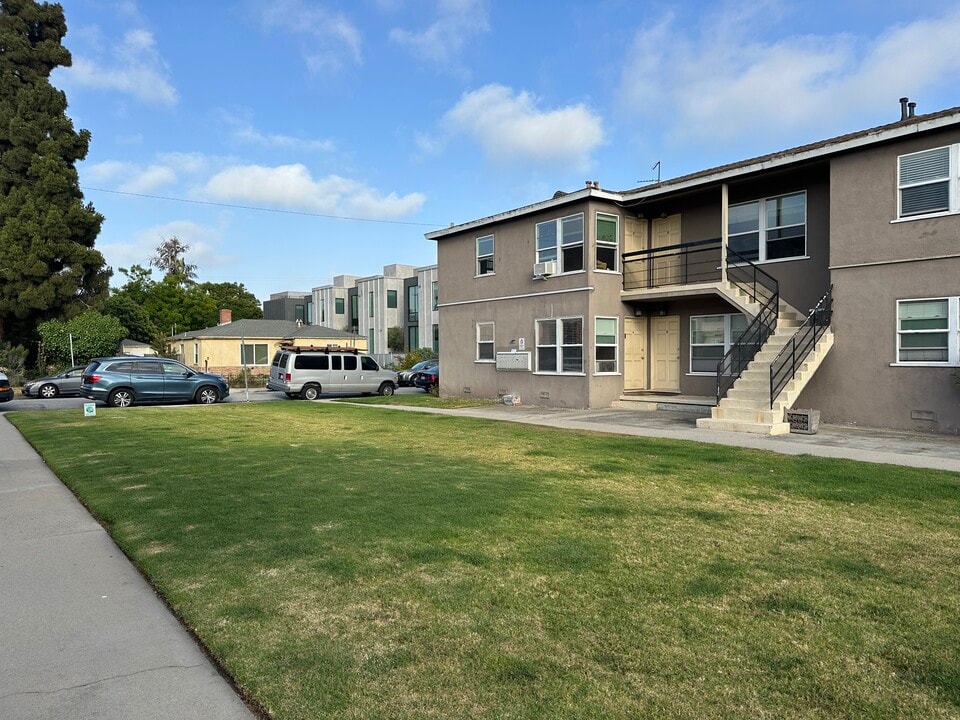 4107 Wade St in Los Angeles, CA - Foto de edificio