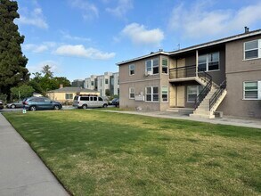 4107 Wade St in Los Angeles, CA - Foto de edificio - Building Photo