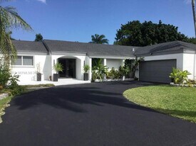 15551 SW 155th Ave in Miami, FL - Building Photo