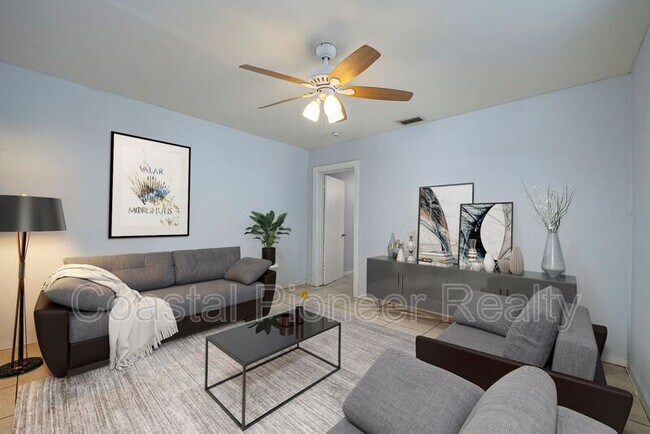 2531 W Cherry St in Tampa, FL - Building Photo - Building Photo