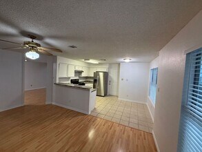 12905 Humphrey Dr in Austin, TX - Building Photo - Building Photo
