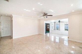 611 NW 39th St in Oakland Park, FL - Building Photo - Building Photo