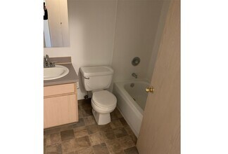 445 Carter Ave in Friday Harbor, WA - Building Photo - Building Photo