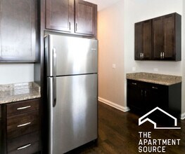 1758 W Montrose Ave, Unit # 01 in Chicago, IL - Building Photo - Building Photo