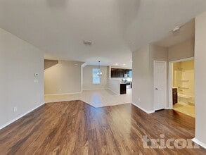 10355 Dunlap in San Antonio, TX - Foto de edificio - Building Photo