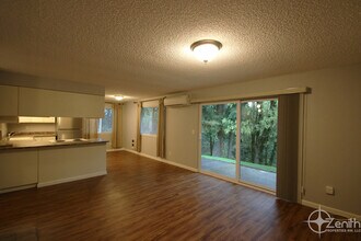 13114 NW 8th Way in Vancouver, WA - Building Photo - Building Photo