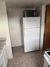 4 Swan St, Unit 2 in Batavia, NY - Foto de edificio - Building Photo