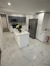 1850 NW 55th St in Miami, FL - Building Photo - Building Photo