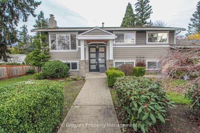 604 9th Ave in Kirkland, WA - Building Photo - Building Photo