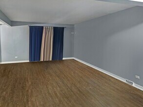 301 Cornell Ave in Calumet City, IL - Building Photo - Building Photo