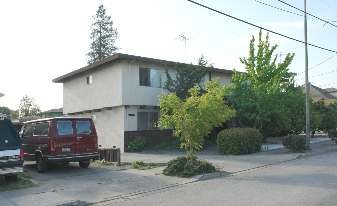 346 Clifton Ave in San Jose, CA - Building Photo