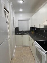650 NE 149th St in North Miami, FL - Building Photo - Building Photo