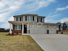 511 Hickory Pointe Rd in Dallas, GA - Building Photo