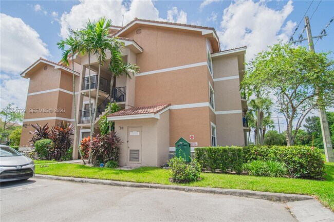 9033 Wiles Rd in Coral Springs, FL - Building Photo - Building Photo