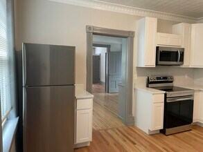 1736 N Arlington Pl in Milwaukee, WI - Building Photo - Building Photo