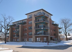 912 S Dubuque St Apartamentos