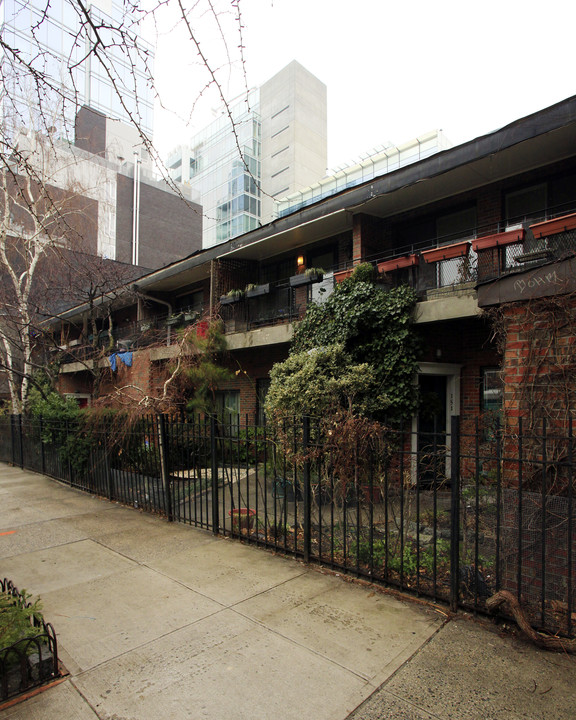 Charles Street Tenants Corp in New York, NY - Building Photo