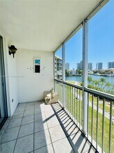 2980 Point E Dr in Aventura, FL - Building Photo - Building Photo