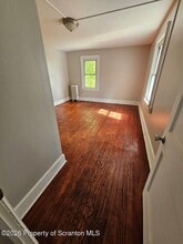 130 Willow St in Dunmore, PA - Building Photo - Building Photo