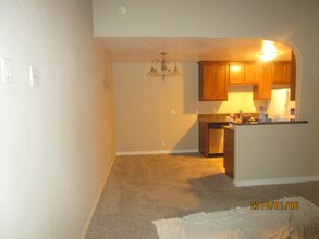 1929 Avenida Del Mexico in San Diego, CA - Building Photo - Building Photo