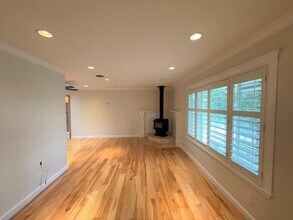 1524 Manchester Dr in Concord, CA - Building Photo - Building Photo