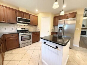 2631 Oak Meadow Dr in Round Rock, TX - Building Photo - Building Photo