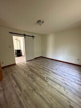 5347 N Sherman Blvd-Unit -5347 N Sherman Blvd (Upper Unit) in Milwaukee, WI - Building Photo - Building Photo