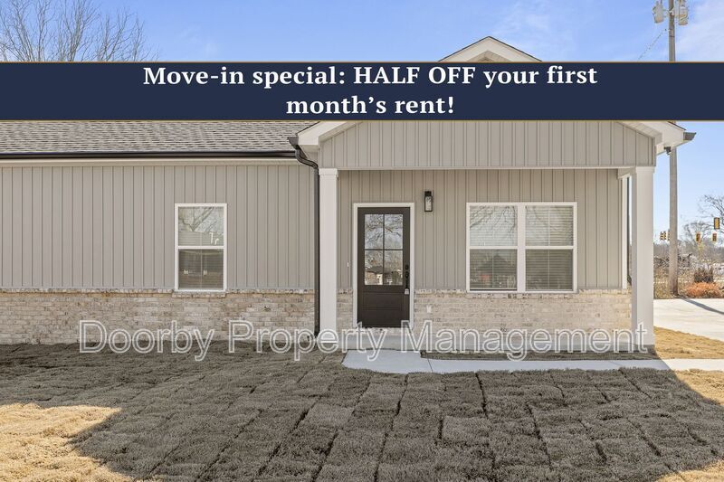 24 Alden Ln in Rossville, GA - Building Photo