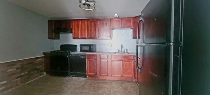 223-227 E Dominick St in Rome, NY - Building Photo - Building Photo