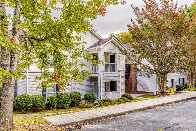 585 Franklin Grove Church Rd, Unit 2H in Bryson City, NC - Building Photo - Building Photo