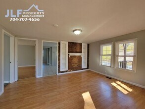 1002 Wood St in Albemarle, NC - Building Photo - Building Photo