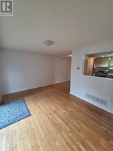111 Dunsmore Ln in Barrie, ON - Building Photo - Building Photo