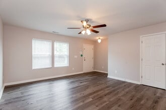 7211 Waldon Park Lane in Charlotte, NC - Building Photo - Building Photo