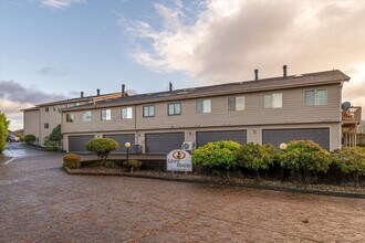 1310 River Rd in Longview, WA - Building Photo - Building Photo