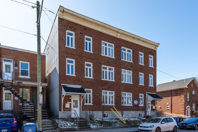 1491 Marie-Rollet St in Québec, QC - Building Photo - Building Photo