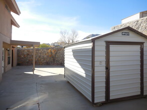 7401 Umbria Dr in El Paso, TX - Building Photo - Building Photo