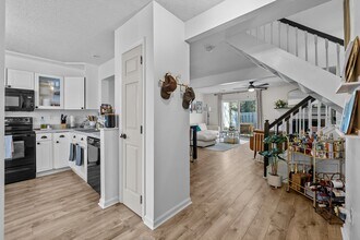 1258 Maple Shade Ln in Charlotte, NC - Building Photo - Building Photo