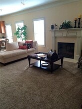 718 Channel Ln in Lawrenceville, GA - Building Photo - Building Photo