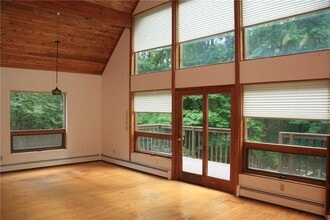 225 Brigham Tavern Rd in Coventry, CT - Building Photo - Building Photo