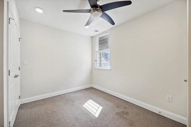 1823 N Bouvier St in Philadelphia, PA - Building Photo - Building Photo