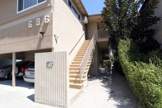 636 N Hayworth Ave in Los Angeles, CA - Building Photo - Building Photo