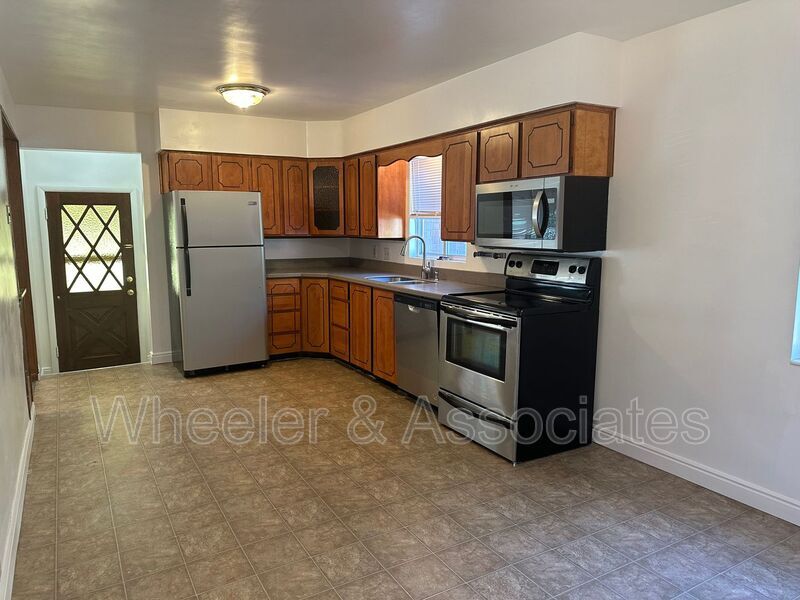 938 Bel Mar Dr in Ogden, UT - Building Photo