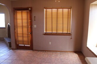 1528 Sierra De Oro Dr in El Paso, TX - Building Photo - Building Photo