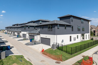 Pinnacle at Craig Ranch in McKinney, TX - Foto de edificio - Building Photo